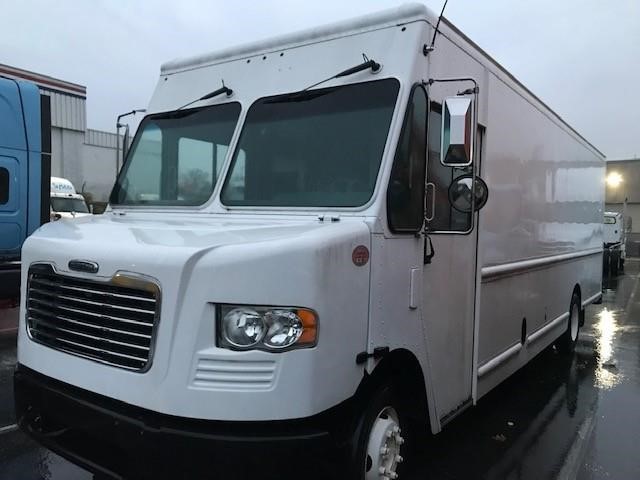 2012 FREIGHTLINER MT55 8004946946