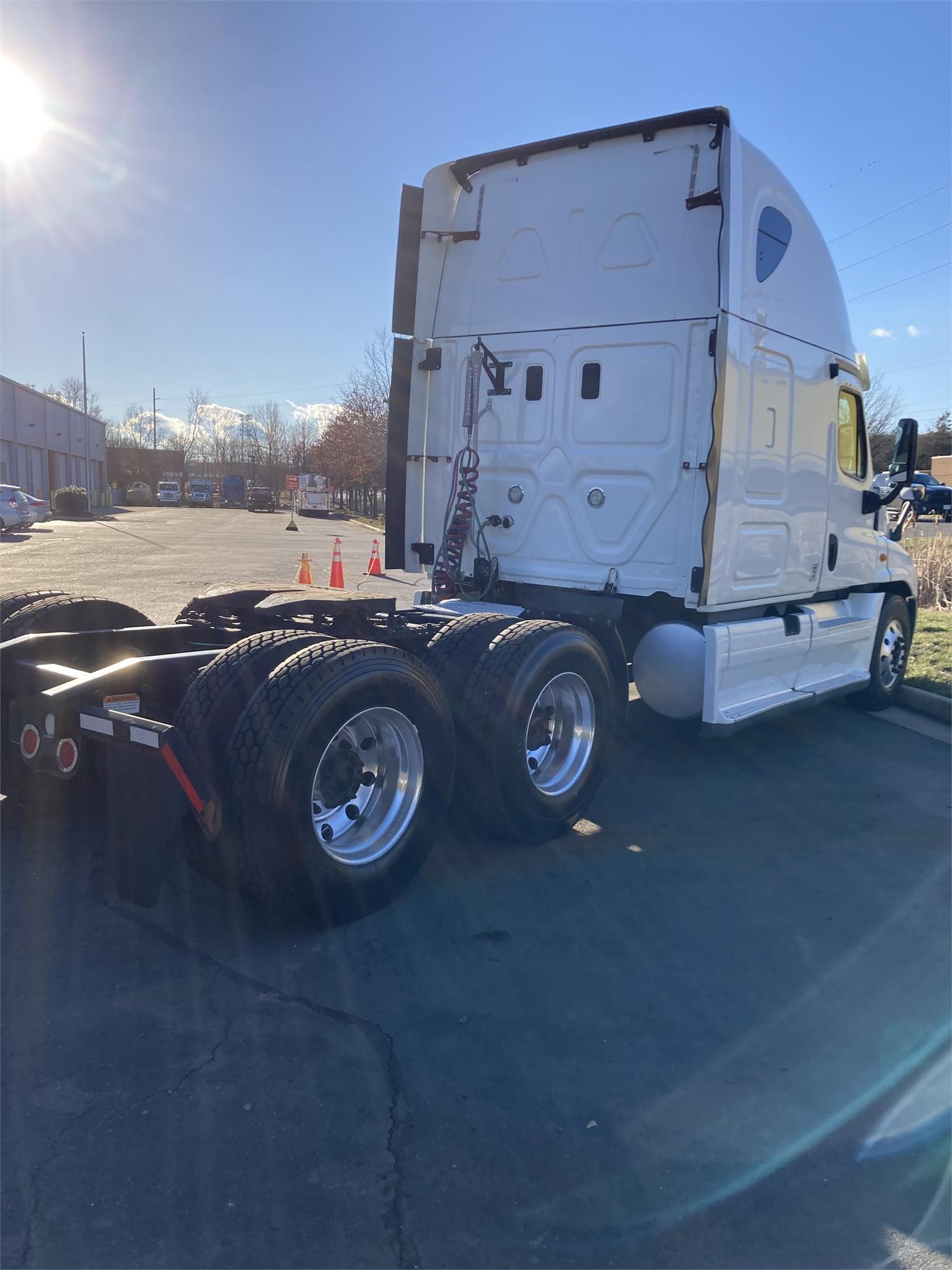 2013 FREIGHTLINER CASCADIA 125 8015890393