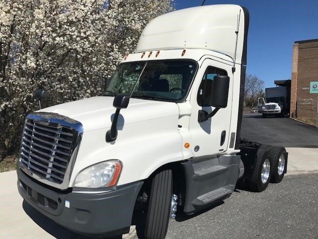 2017 FREIGHTLINER CASCADIA 125 EVOLUTION 8017469092