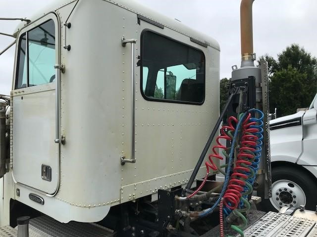 2010 FREIGHTLINER FLD120 CLASSIC 8037114206