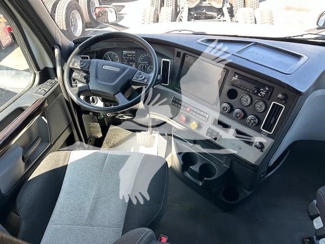 2020 FREIGHTLINER CASCADIA 126 9021545779