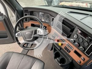 2024 FREIGHTLINER CASCADIA 126 9031596681